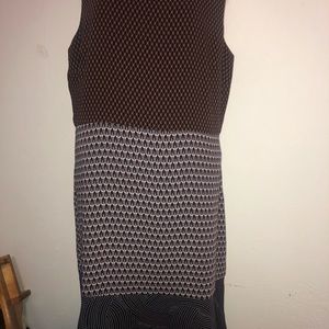 Ann Taylor 16 sleeveless navy/rust orange like new